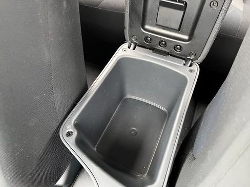 Used 2020 Nissan Kicks SV FWD image 18