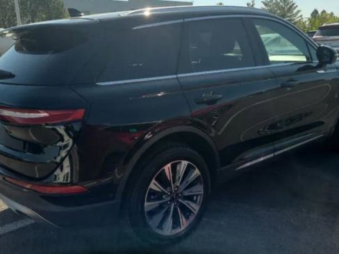 Used 2022 Lincoln Corsair Reserve w/ Equipment Group 201A AWD/4WD image 4