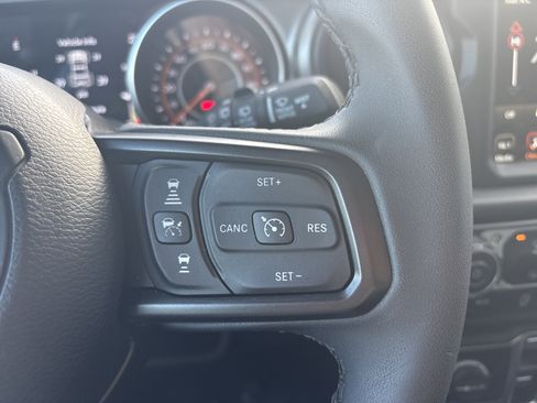 Used 2023 Jeep Wrangler Sport S image 28