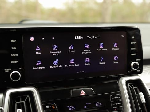 Used 2023 Kia Sorento S w/ Panoramic Sunroof Package image 14