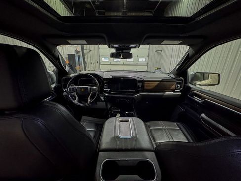 Used 2022 Chevrolet Silverado 1500 High Country image 20