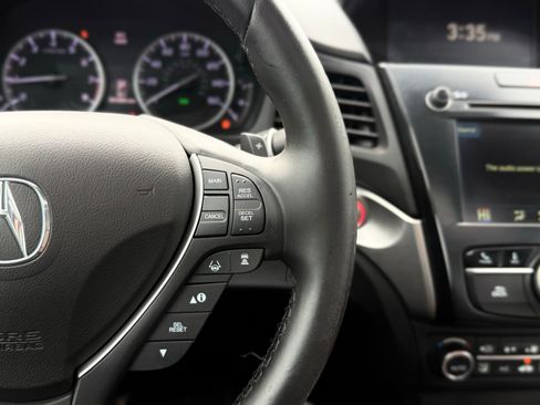 Used 2019 Acura ILX w/ Premium Package image 39