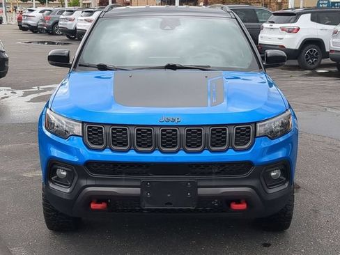 Used 2025 Jeep Compass Trailhawk AWD/4WD image 9