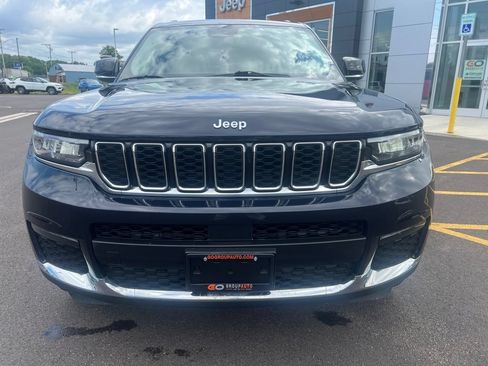 Used 2023 Jeep Grand Cherokee L Limited AWD/4WD image 6