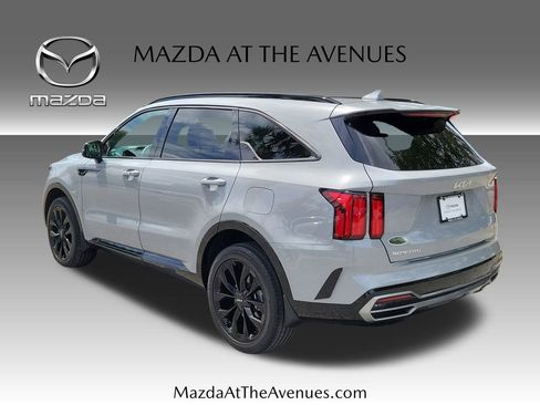 Used 2023 Kia Sorento SX AWD/4WD image 5