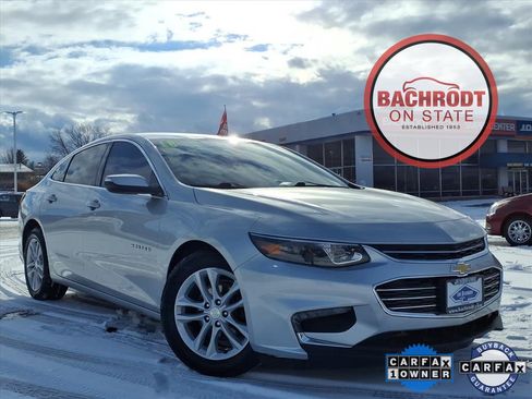 Used 2018 Chevrolet Malibu LT image 1