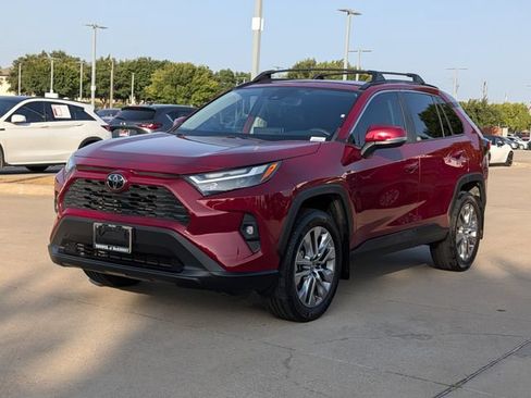 Used 2024 Toyota RAV4 XLE Premium FWD image 10