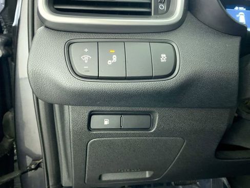 Used 2019 Kia Sorento LX w/ LX Convenience Package image 14