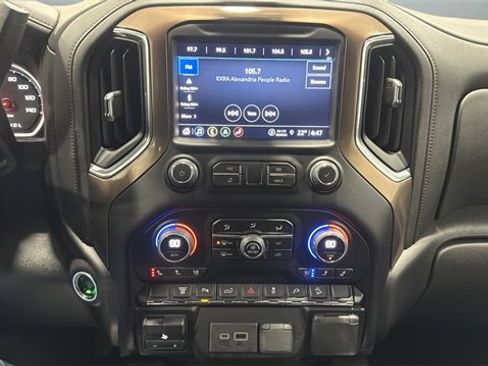 Used 2022 Chevrolet Silverado 3500 High Country image 16