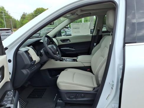 New 2026 Nissan Pathfinder SL AWD/4WD image 6