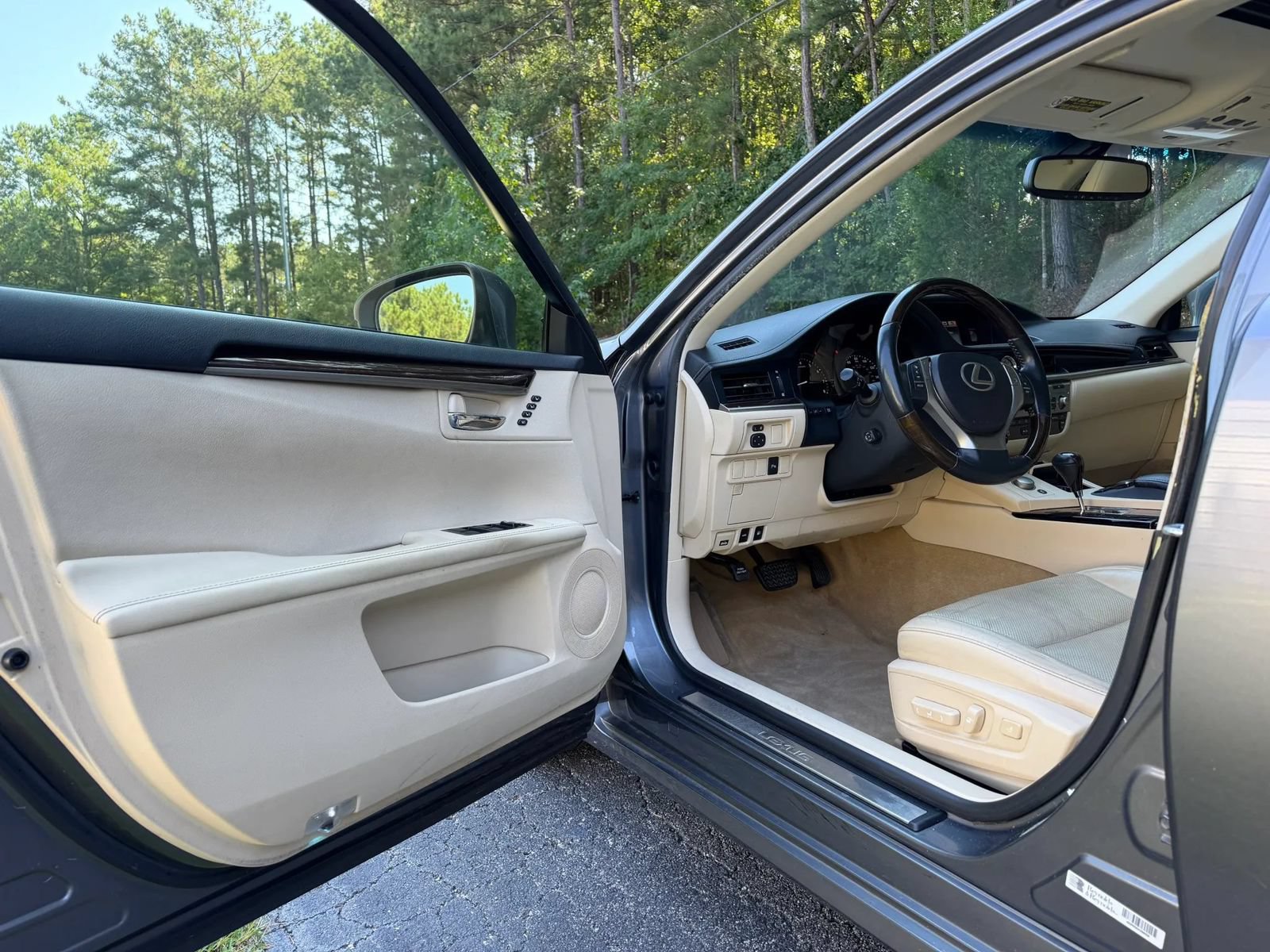 Used 2013 Lexus ES 350 w/ Luxury Pkg FWD image 7