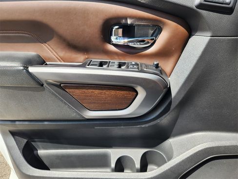 Used 2019 Nissan Titan Platinum Reserve w/ Platinum Utility Package image 22