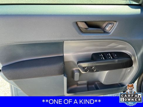 Used 2024 Ford Maverick XL image 10