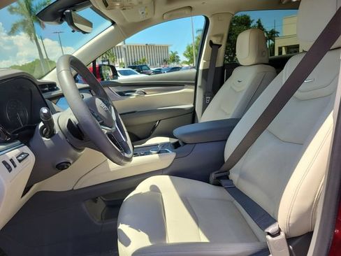 Certified 2024 Cadillac XT5 Premium Luxury w/ Technology Package FWD image 24