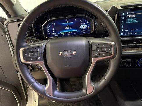 Used 2023 Chevrolet Silverado 1500 RST AWD/4WD image 14
