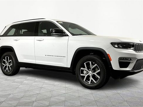 New 2025 Jeep Grand Cherokee Limited w/ Trailer Tow Package image 3