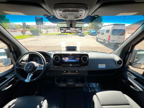 New 2026 Mercedes-Benz Sprinter 2500 image 9