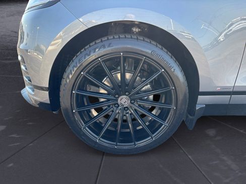 Used 2020 Land Rover Range Rover Velar R-Dynamic S image 14