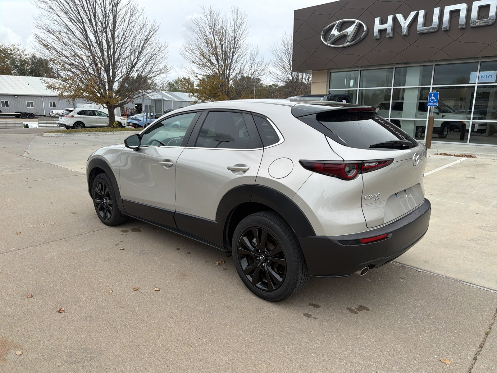 Used 2024 MAZDA CX-30 AWD 2.5 S w/ Select Sport Pkg image 16
