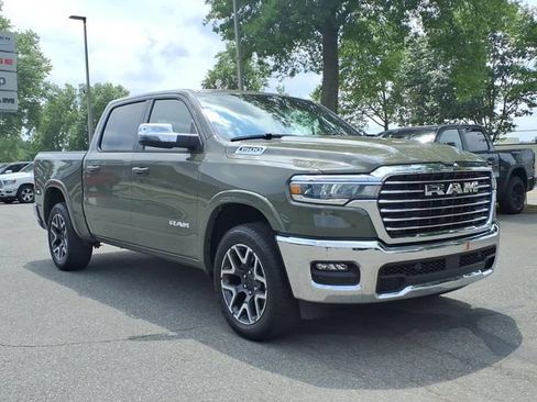 Used 2026 RAM 1500 Laramie AWD/4WD image 3