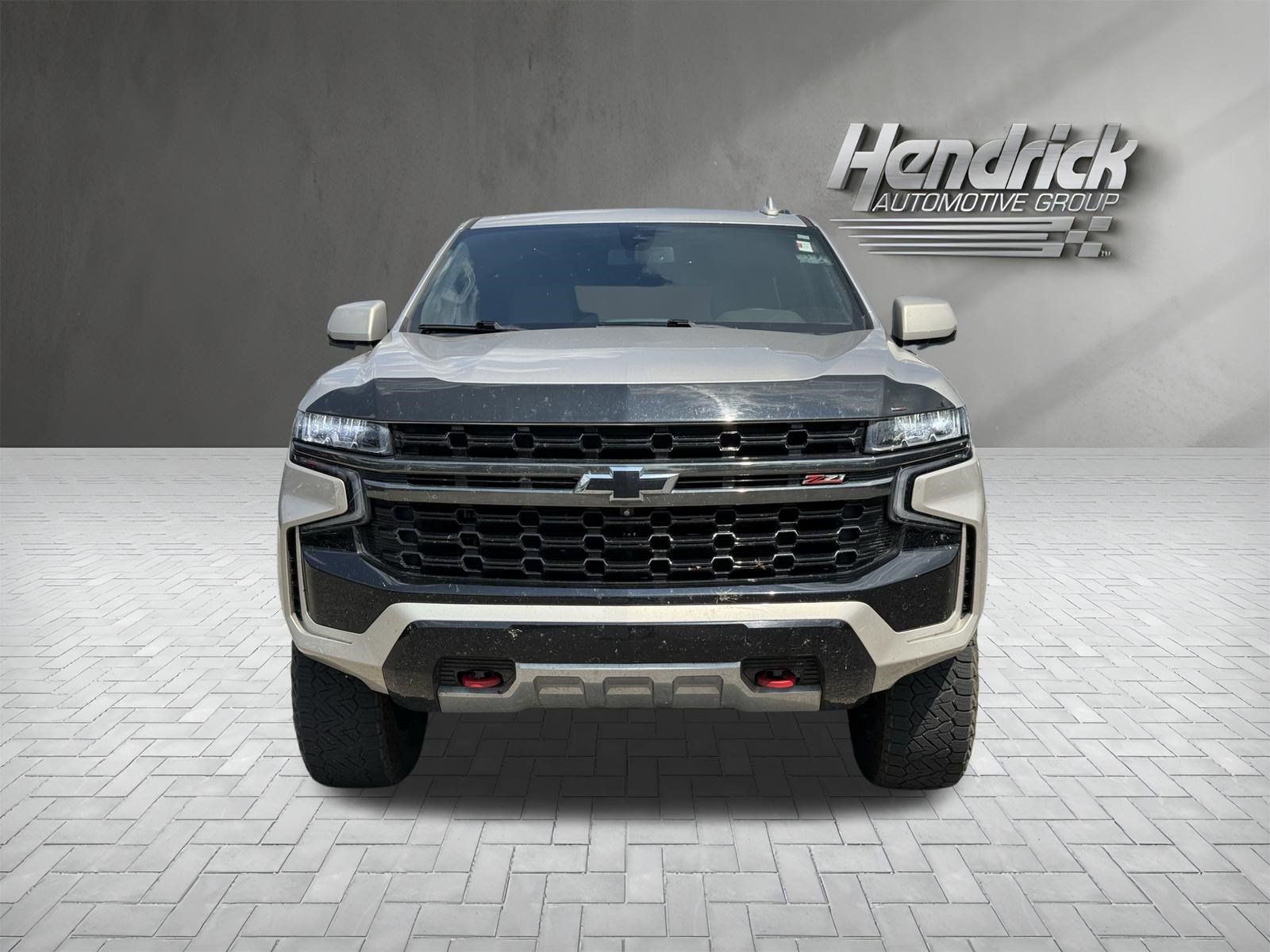 Used 2022 Chevrolet Tahoe Z71 w/ Luxury Package AWD/4WD image 3