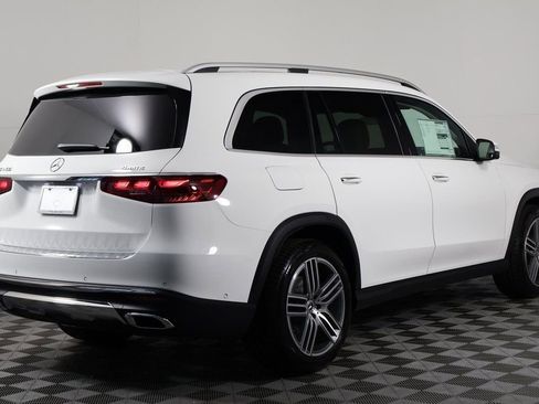 New 2026 Mercedes-Benz GLS 450 4MATIC image 2