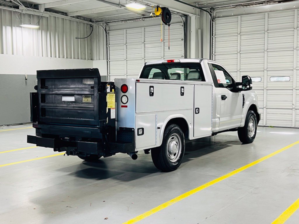 Used 2019 Ford F250 XL w/ Power Equipment Group RWD image 16
