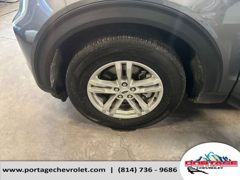 Used 2024 Ford Explorer XLT w/ Equipment Group 202A RWD image 29