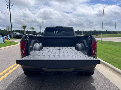 New 2026 RAM 3500 Big Horn AWD/4WD image 6