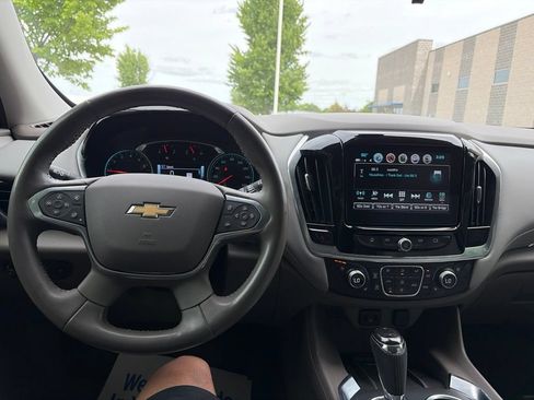 Used 2019 Chevrolet Traverse Premier w/ Driver Confidence II Package FWD image 19