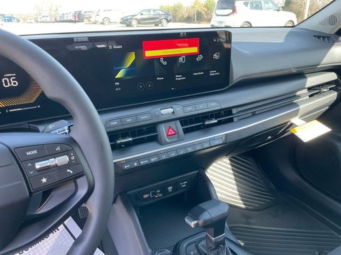 New 2026 Kia K4 LXS image 15