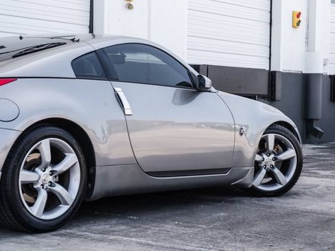 Used 2007 Nissan 350Z Enthusiast w/ Cargo Convenience Pkg RWD image 43
