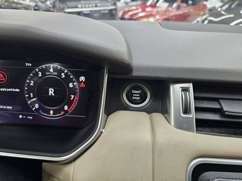 Used 2019 Land Rover Range Rover Sport HSE image 36
