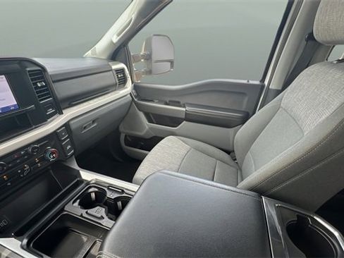 Used 2025 Ford F250 XLT w/ FX4 Off-Road Package image 31