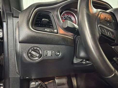 Used 2017 Dodge Challenger R/T RWD image 28