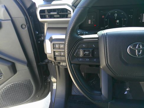 Used 2025 Toyota Tacoma SR5 image 24