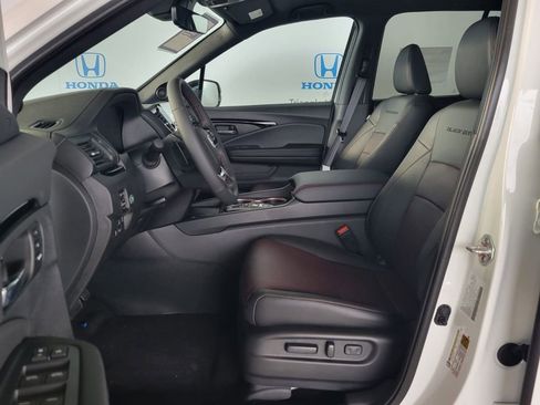 New 2026 Honda Ridgeline Black Edition image 8