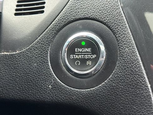 Used 2018 Ford Explorer XLT w/ Equipment Group 202A image 24