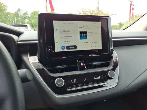 Used 2026 Toyota Corolla LE FWD image 16