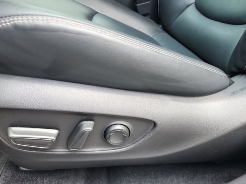 Used 2023 Toyota RAV4 XLE Premium AWD/4WD image 15