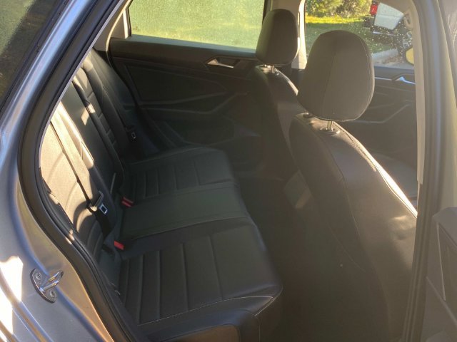 Used 2023 Volkswagen Jetta SE FWD image 32