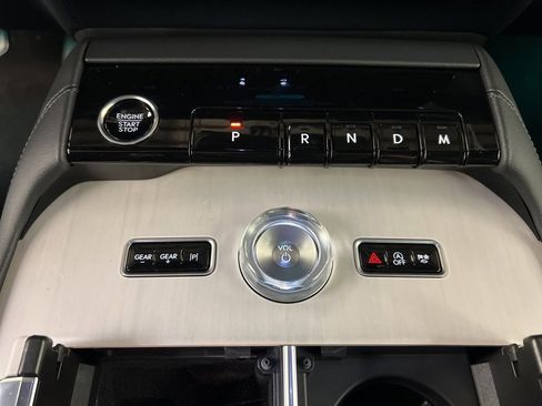 Used 2025 Lincoln Navigator Reserve w/ Jet Appearance Package image 15