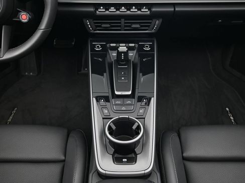Used 2025 Porsche 911 Carrera RWD image 8