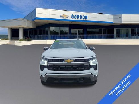 Used 2023 Chevrolet Silverado 1500 LT AWD/4WD image 9
