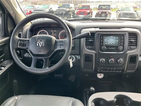 Used 2018 RAM 3500 Tradesman w/ Chrome Appearance Group image 14