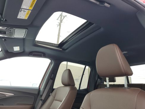 Certified 2025 Honda Ridgeline RTL image 8