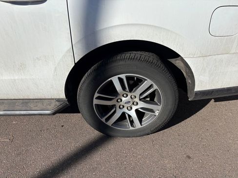 Used 2022 Ford Expedition Max Limited image 10