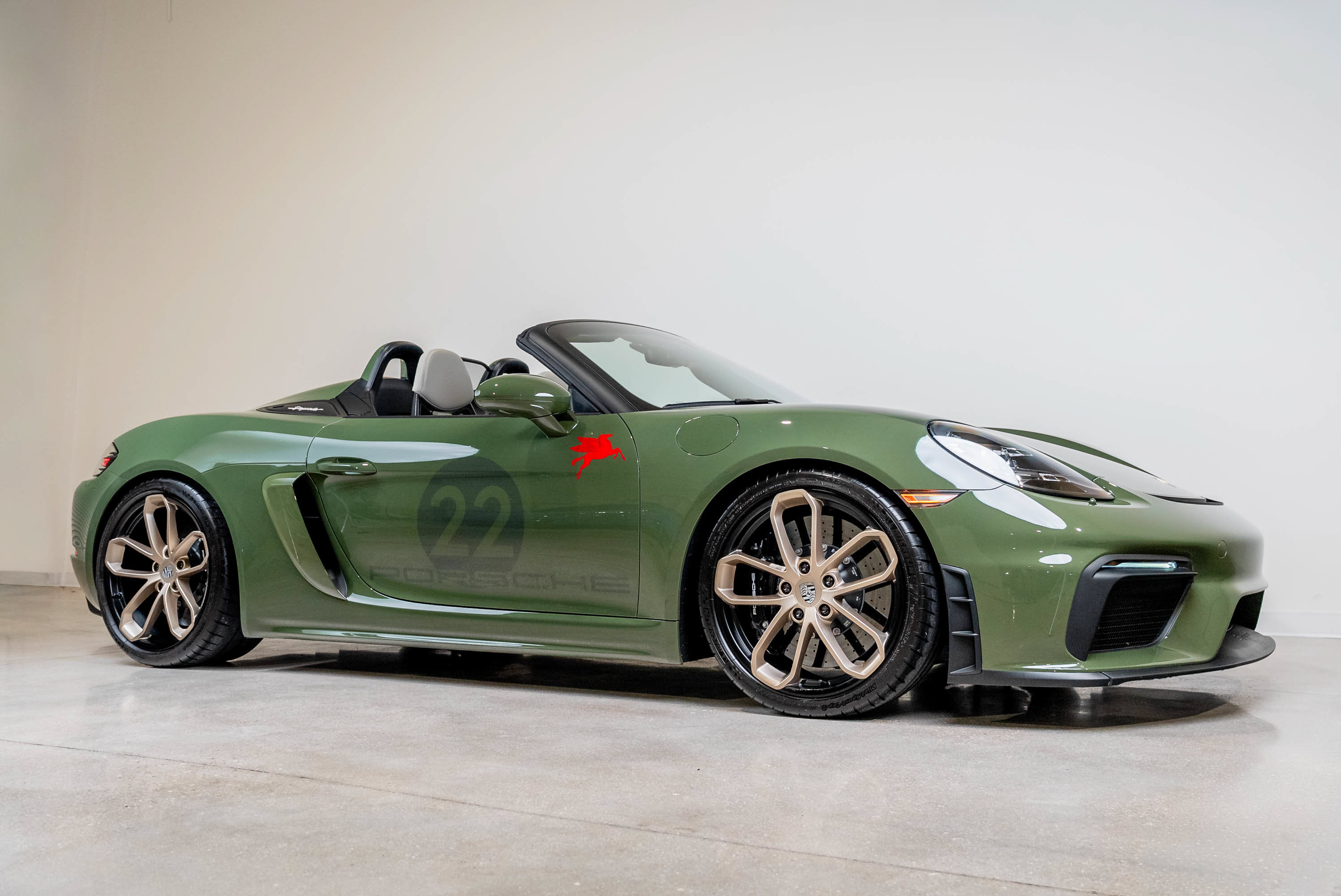Used 2022 Porsche 718 Boxster Spyder RWD image 1