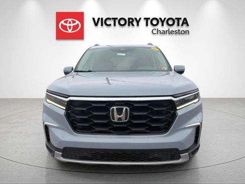 Used 2023 Honda Pilot Touring image 8