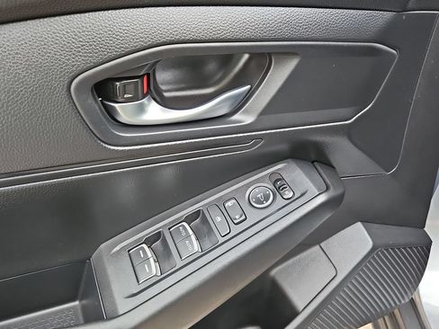 Used 2025 Honda Accord LX image 13